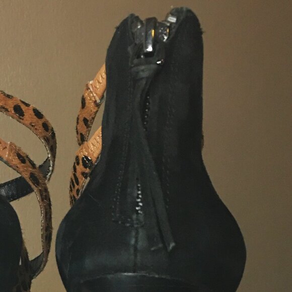 ๐๐๐๐๐๐๐ ๐๐๐๐๐๐
๐
"Rory" Leopard Print Calf Hair Black Stilettos ๐ - Picture 6 of 11